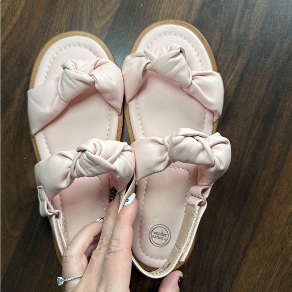 Kids Girls Blush Pink Knotted Sandals Size 3 - Picture 6 of 7